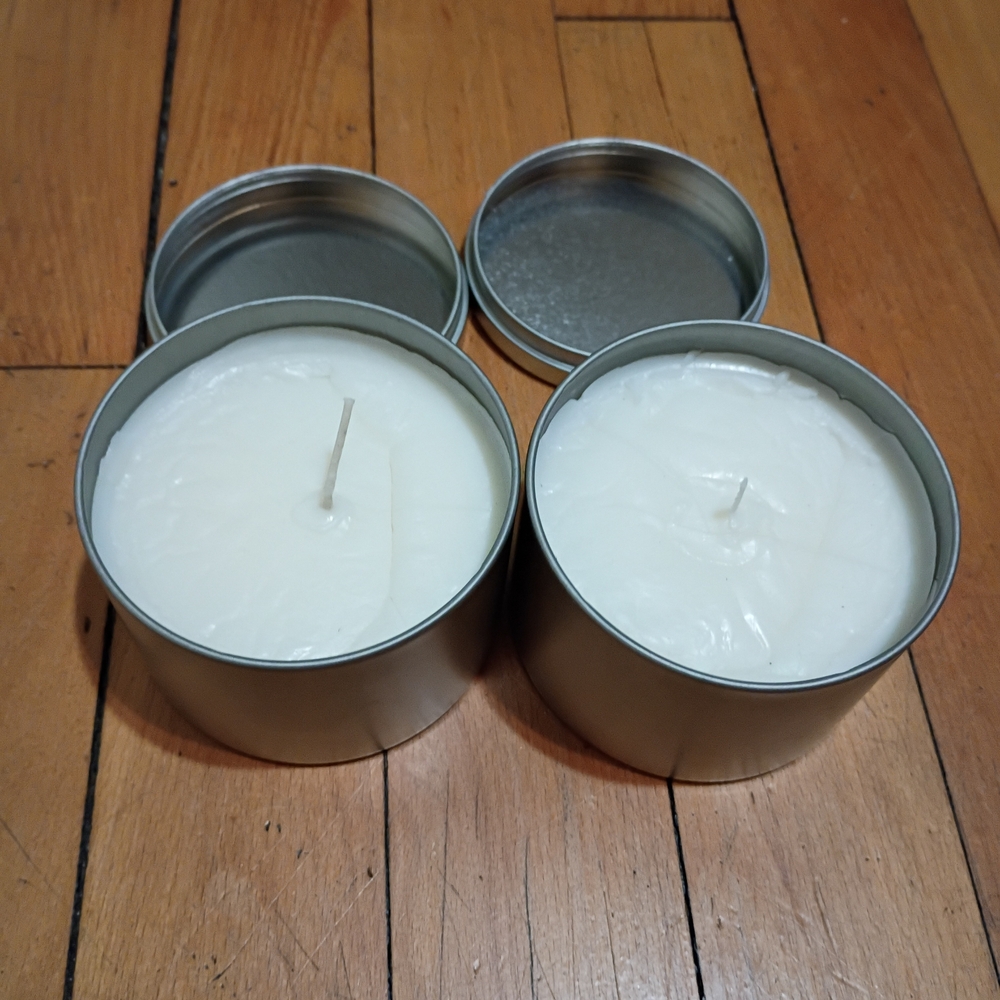 Set of Two White Scented Candles in Silver Tins